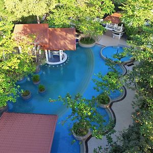 Fernvale Leisure Club And Resort